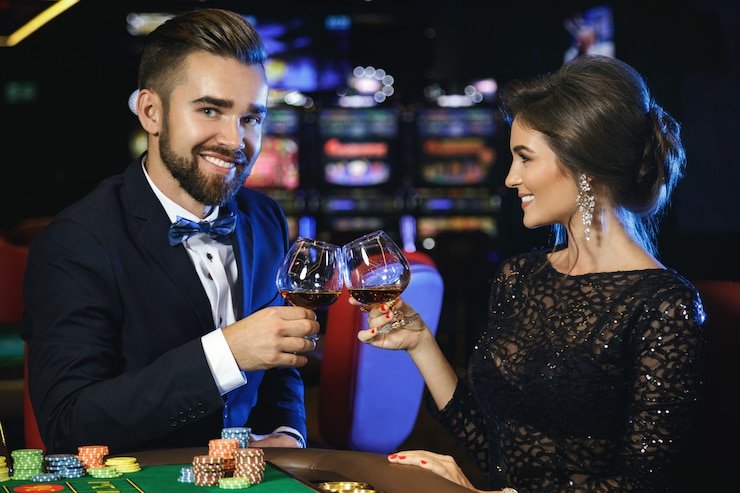 antiktogel platform interface showing live casino tables, sportsbook, and slot games